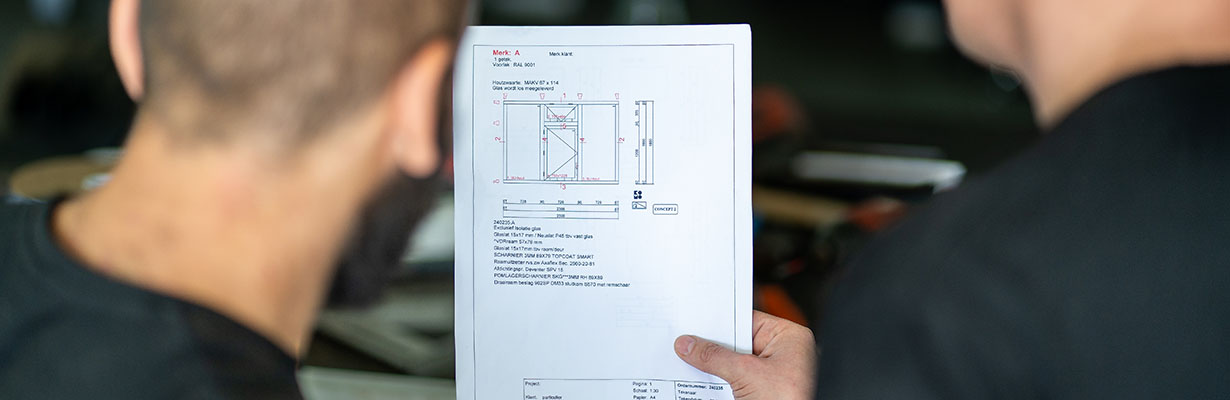 Spuiter houten kozijnen – Timmerfabriek Numansdorp